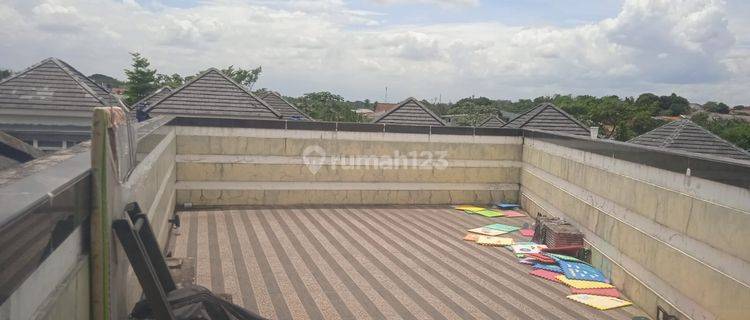 Rumah Cantik 2 Lantai Plus Rooftop Ala Korea di Depok 1