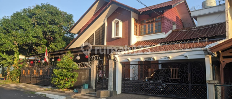 2-Story Well-Maintained House in a Complex in Lebak Bulus 1