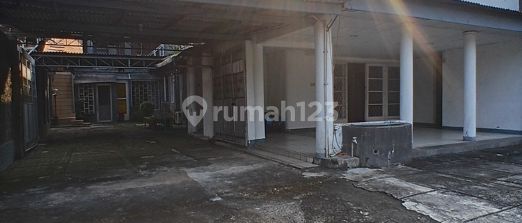 Bangunan Vintage Di Jalan Sisimangaraja Kebayoran Baru Jaksel 1