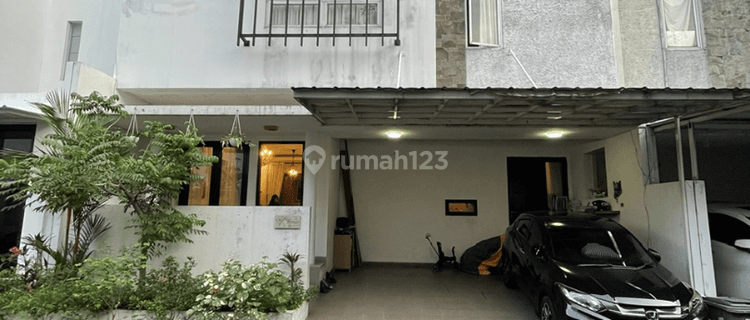 Rumah Cantik Dalam Townhouse Cilandak Jakarta Selatan 1