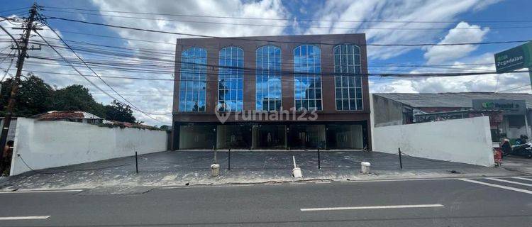 Brand New Ruko Lokasi Strategis Parkir Luas Di Bintaro
pesanggrahan Jakarta Selatan 1