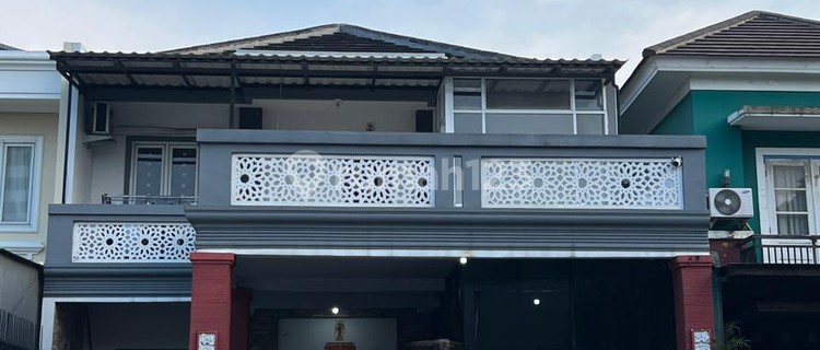 Jual Cepat Rumah Semi Furnished Rapi 2 Lantai di Jalan Boulevard Banjar Wijaya Tangerang 1