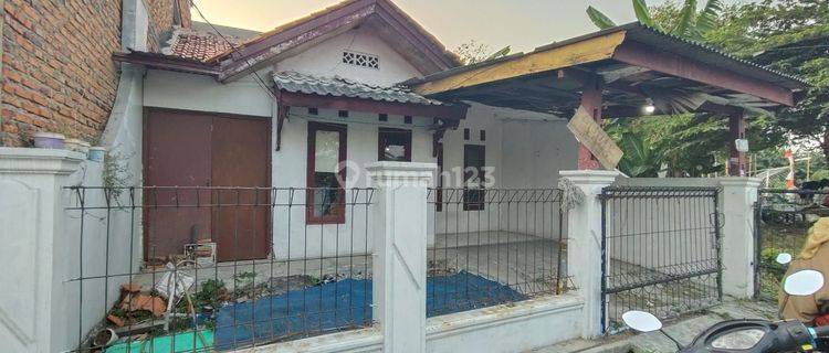 DIJUAL RUMAH DI PERUMNAS TELUKJAMBE TIMUR  1