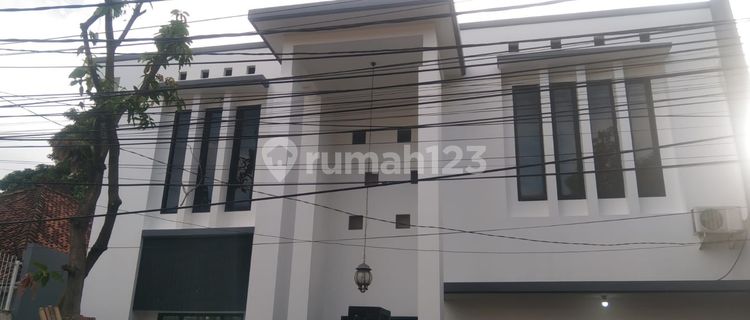 For Rent 2-Story Luxury House Suitable for Office in Margasatwa Cilandak, South Jakarta 1