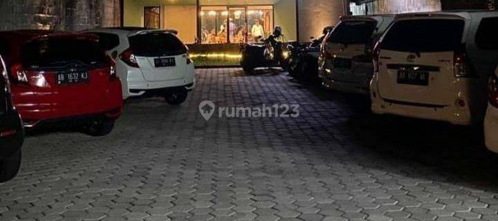 Ruang Usaha Luas Cakep Cocok Untuk Kuliner, Area Strategis, Parkir Sangat Luas 1