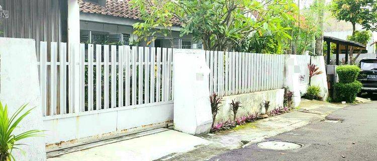 Rumah Klasik Luas Bisa Untuk Usaha Kost, Jantung Kota Yogyakarta 1