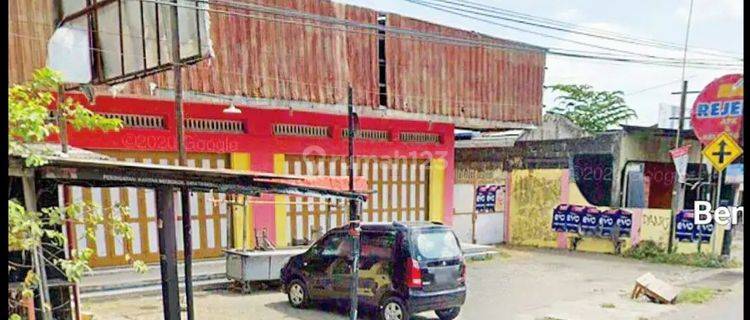 Tanah Pekarangan Luas Bonus Bangunan Ruko dan Gudang, Strategis Jalan Utama Jalan Godean 1