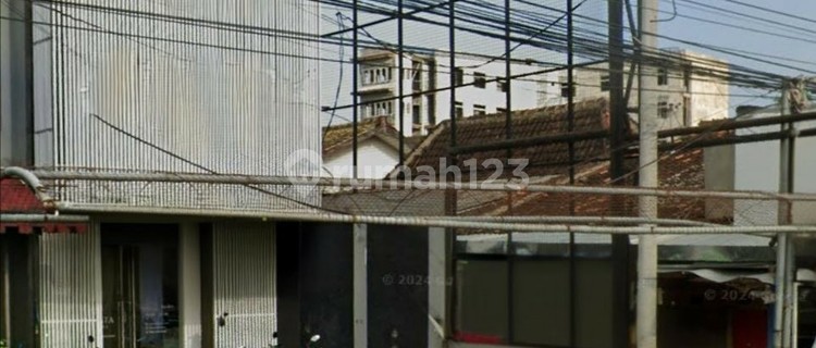 Good 2-Story Shop House | Affordable Price | Strategic Location | Shopping Area | Near Campus and Schools in Depok Sleman 1