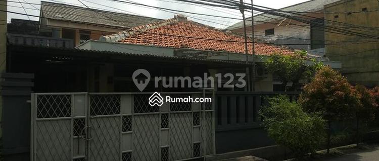 Decent House in Cidodol Complex, Kebayoran Lama Area 1