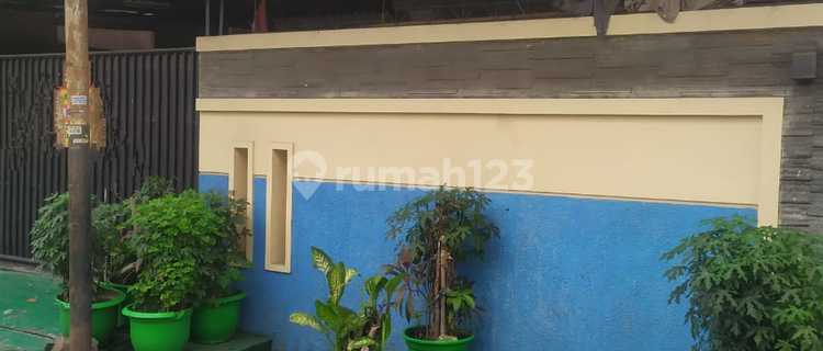 Nice House Ready to Live Good Location in Kebayoran Lama Area Jakarta 1