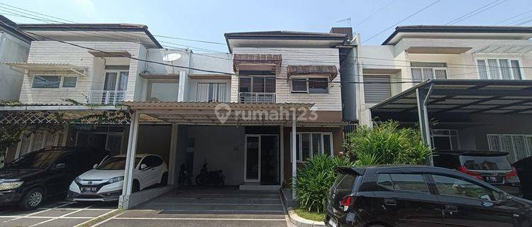 JUAL RUMAH SOMMERVILLE BARAT 1