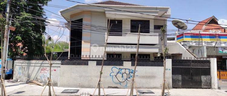 Rumah Dijual Jl Kusuma Bangsa Area Komersial, Surabaya Pusat 1