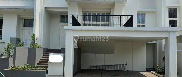 Rumah di Summarecon Bogor, Golf View 1