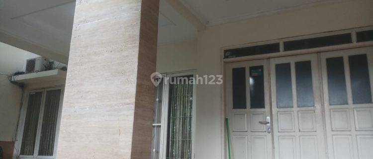 Dijual Rumah di Jalan Malabar, Guntur Jakarta Selatan 1