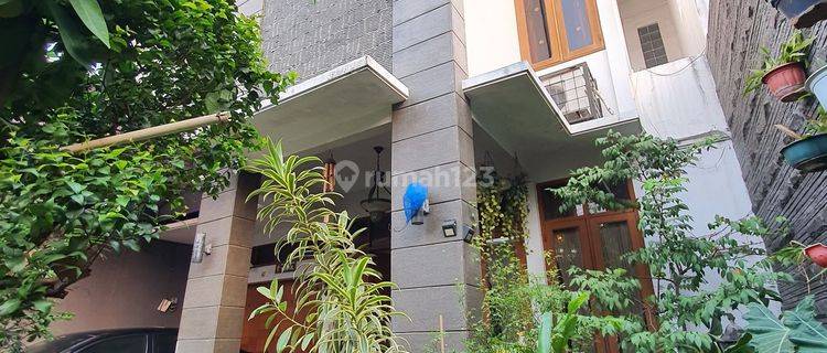 Rumah Cantik Dalam Komplek Area Elit Senayan Jakarta 1