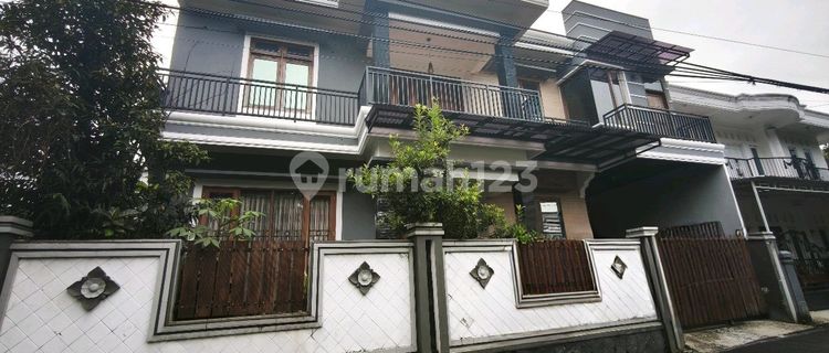 Rumah Bagus Jual 2 Lt di Gajah Mungkur, Semarang 1