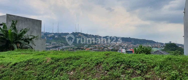 Land for Sale, 294 M2 Area in Graha Candi Golf, Semarang 1