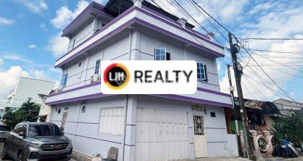 Rumah Hook 3 Lantai Full Renovasi Di Perum Nusa Jaya 1