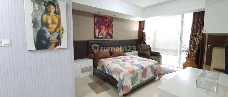 Dijual!! Apartemen. U Residences 2 Kamar Tidur Furnished Bagus lantai tengah. 1