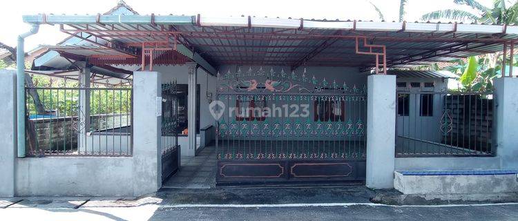 Jual Rumah Siap Huni Type Luas 290m2 Legalitas Shm+imb Ready di Klaten Dekat Terminal Ir.soekarno 1