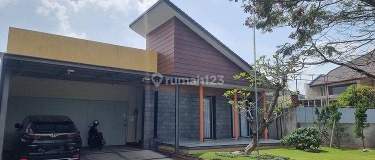 Rumah Bagus dan Luas Semi Furnish di Kota Baru Parahyangan 1