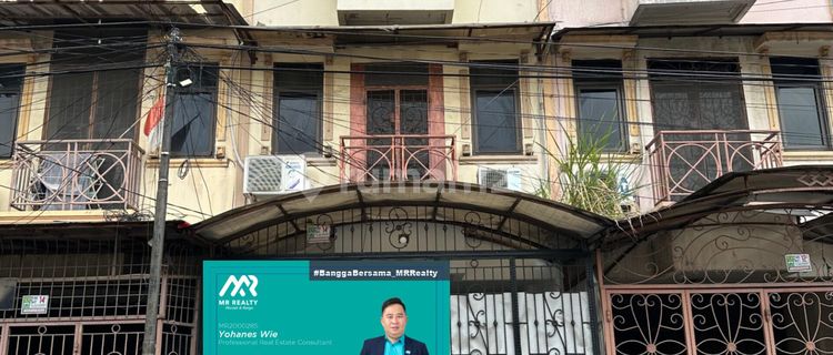 For Sale Shop House in Utama Sakti Jelambar West Jakarta 1