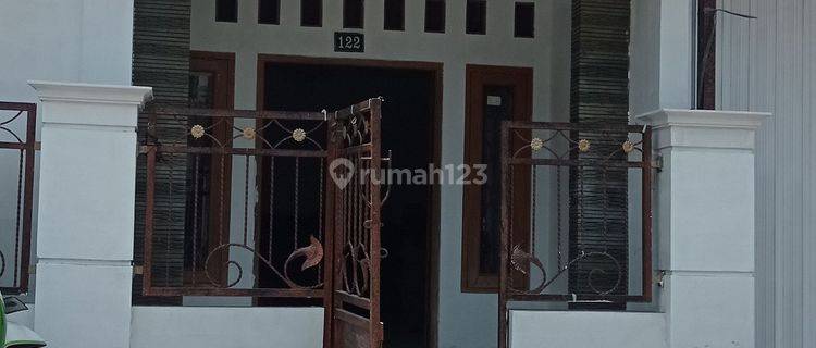 Rumah  Madu Asri Colomadu siap huni lokasi dekat tanah milik Pak Jokowi Colomadu Karanganyar  1