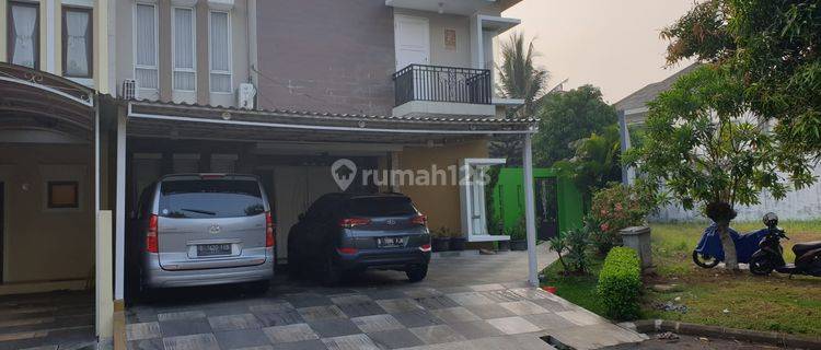 Rumah Mewah di Grand Wisata Bekasi Cluster River Town 1