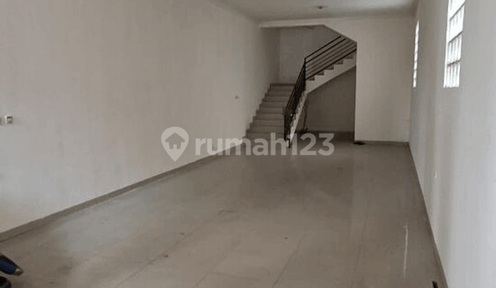 Newly Renovated 2-Story Shop House Ready to Occupy, Kopo Katapang Roadside. 1