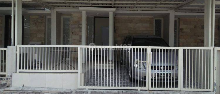Rumah Bagus SHM di De Naila Residence Menganti, Gresik 1