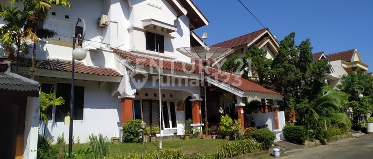 Rumah Dalam Kompleks Perumahan Mewah Di Panakukkang Mas Makassar 1