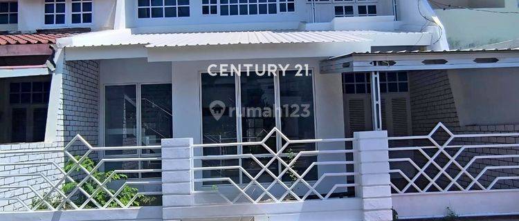 Rumah 2 Lantai Terawat Lengkap Perabot Area Panakkukang Makassar 1