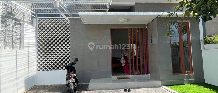  Rumah Minimalist 2 Lantai Furnished Limited di Renon 1