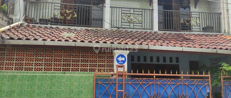 RUMAH DISEWAKAN BISA BUAT KANTOR MINIMAL SEWA DUA TAHUN TEBEt BARAT JAKARTA SELATAN 1