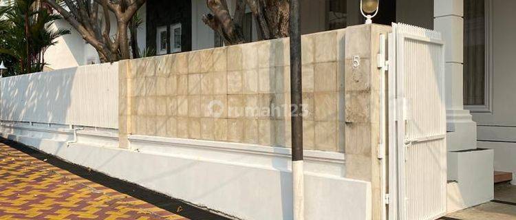 For Rent Rumah Townhouse Dekat Sekolah Perancis Cipete Jakrta Selatan 1