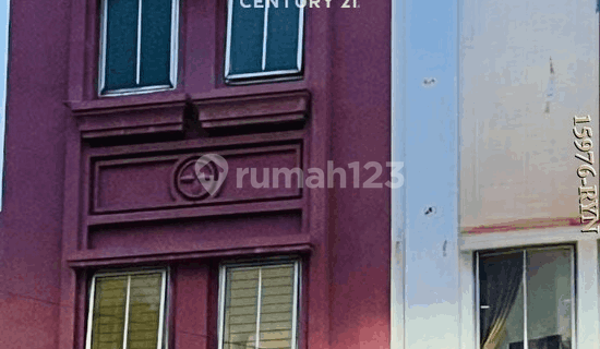 For Rent 3-Story Shop House Suitable for Business 1