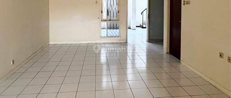 Rumah 1,5 lantai 2+1 kamar nonfurnished di Sektor 7A 1