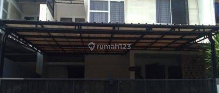 Rumah 2 lantai 3+1 kamar hadap utara di Banjar Wijaya 1