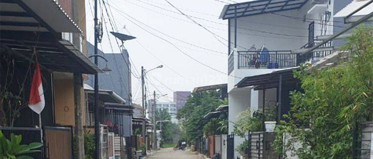 Rumah 1 lantai 2 kamar hadap utara di Sektor 6 1
