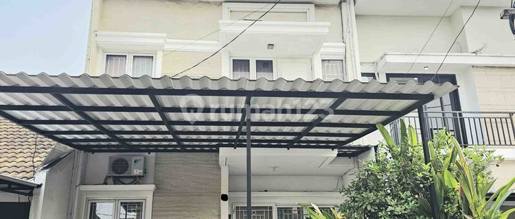 2-story house with 5+1 bedrooms facing east in Sector 6 1