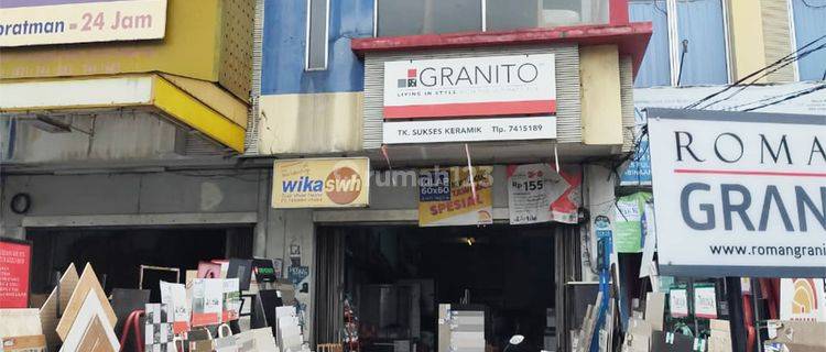 Jual murah Ruko 2,5 Lantai Hadap Jalan Raya di Ciputat 1