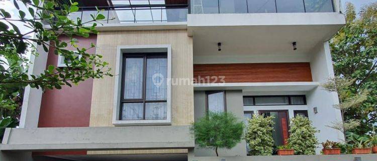 Townhouse Mewah Lokasi Premium Dijatimakmur Pondok Gede Bekasi 1