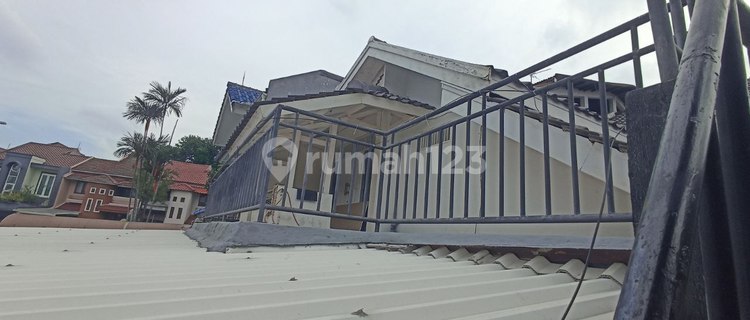 Rumah 3 Lantai Siap Huni Dekat Rumah Sakit Puri Cineri Depok 1