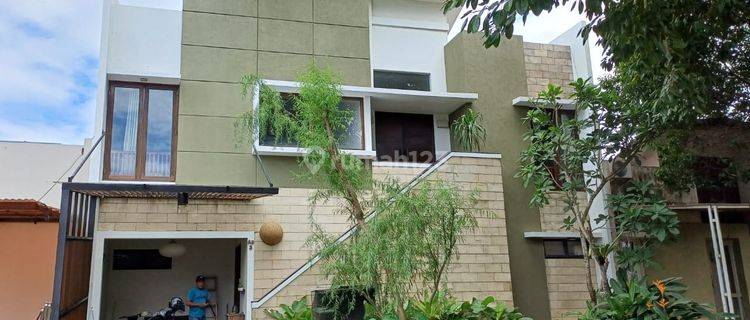 Sewa Rumah Cantik Furnished Dan Kolam Renang Simplicity Icon Bsd 1