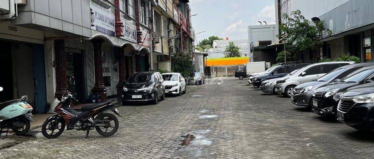 Ruko 3 Lantai Termurah,siap Pakai Di Komplek Ciplaz Klender,duren Sawit 1