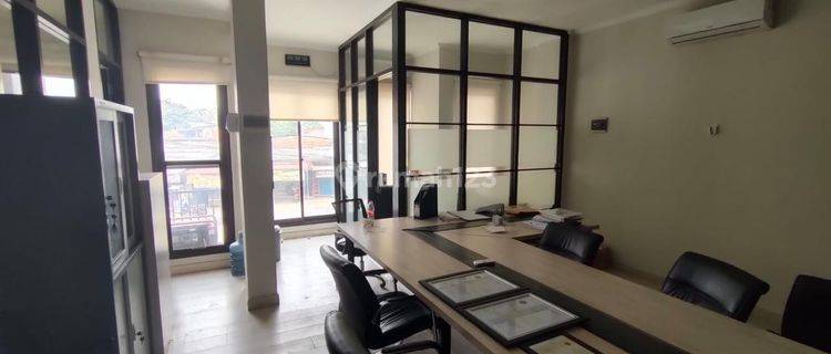 Ruko Gandeng 3 Lantai Fully Furnished di Tangerang Selatan 1