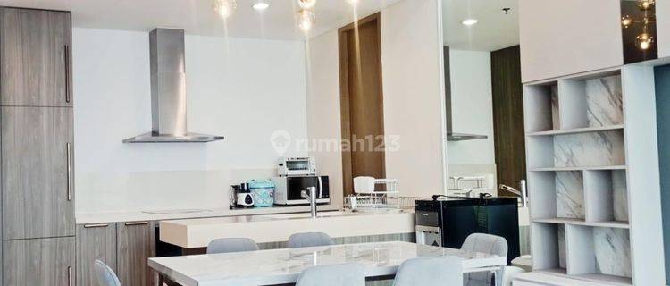 Apartemen VERDE 2 2 BR Furnished Bagus 1