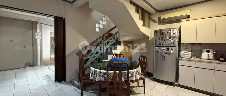 Rumah 1,5 Lantai Dijual Taman Permata Buana Kembangan 1