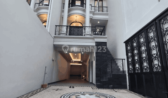 Rumah Modern 3 Lantai Siap Huni Di Pejaten Barat Jakarta Selatan 1