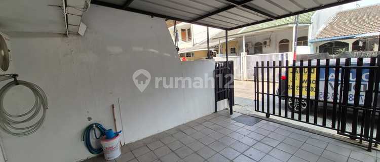 For Sale at a Low PriceStandard House in Kelapa LilingKelapa Gading - North Jakarta 1